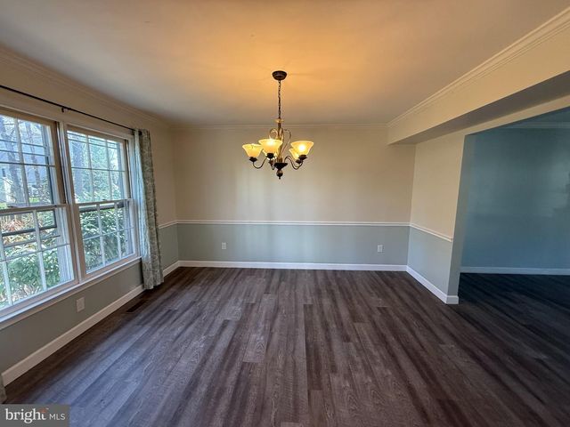 3501 MAJESTIC PINE LN, Fairfax, VA 22033