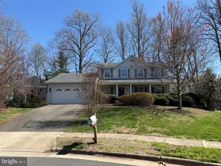 3501 MAJESTIC PINE LN, Fairfax, VA 22033