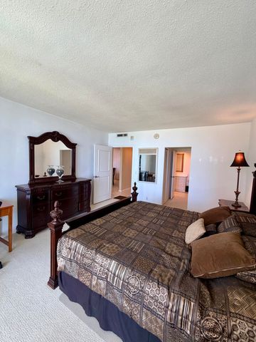5400 N Ocean Drive, Singer Island, FL 33404