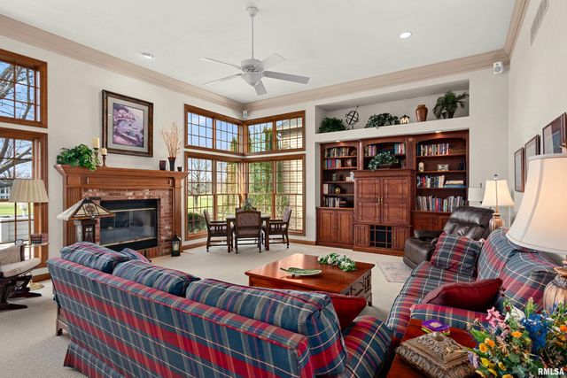 4330 W LONGMEADOW Court, Peoria, IL 61615
