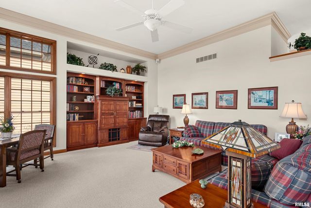 4330 W LONGMEADOW Court, Peoria, IL 61615