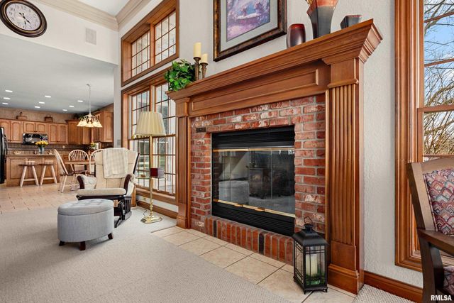 4330 W LONGMEADOW Court, Peoria, IL 61615