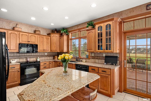 4330 W LONGMEADOW Court, Peoria, IL 61615