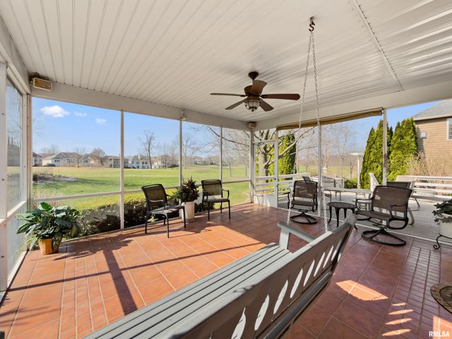 4330 W LONGMEADOW Court, Peoria, IL 61615