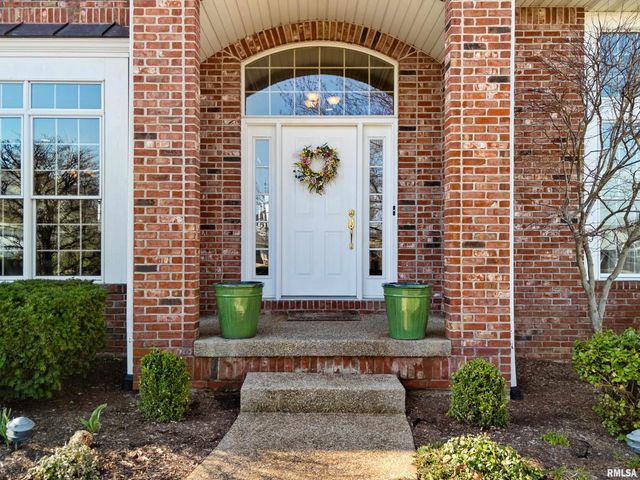 4330 W LONGMEADOW Court, Peoria, IL 61615