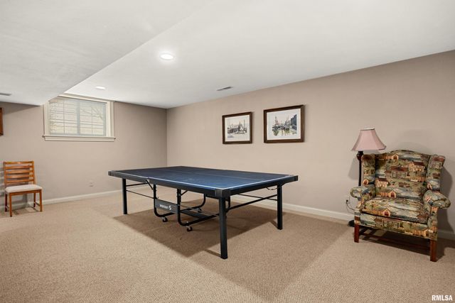4330 W LONGMEADOW Court, Peoria, IL 61615