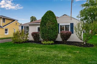 300 Aurora Street, Lancaster, NY 14086