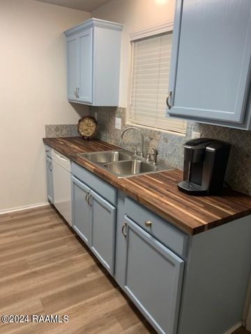 40 Phlox Drive, Lafayette, LA 70507