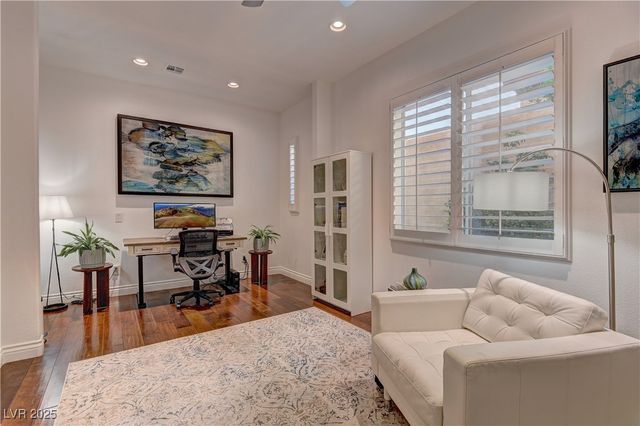 11310 Winter Cottage Place, Las Vegas, NV 89135