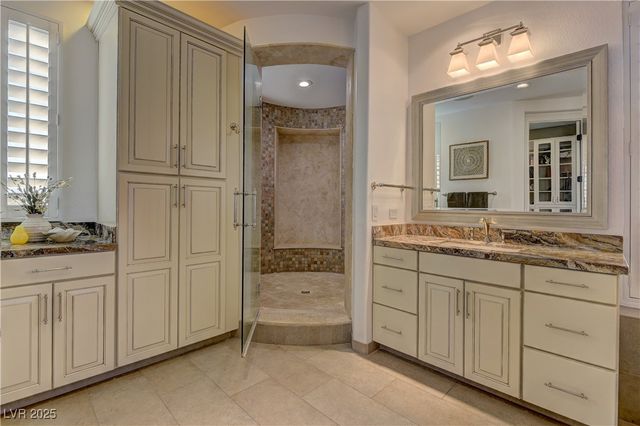 11310 Winter Cottage Place, Las Vegas, NV 89135