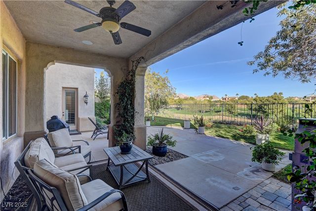 11310 Winter Cottage Place, Las Vegas, NV 89135