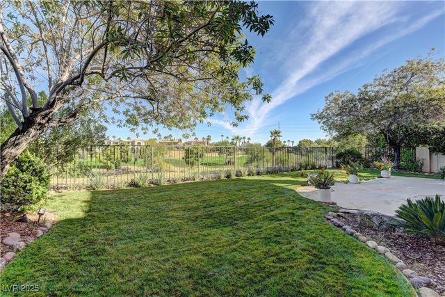 11310 Winter Cottage Place, Las Vegas, NV 89135