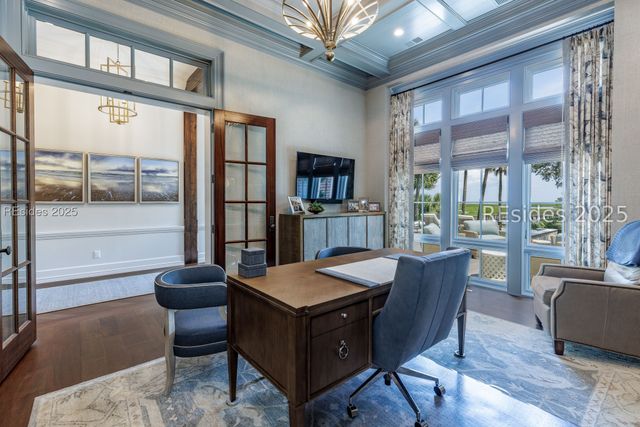 16 Hampton Ln, Bluffton, SC 29910