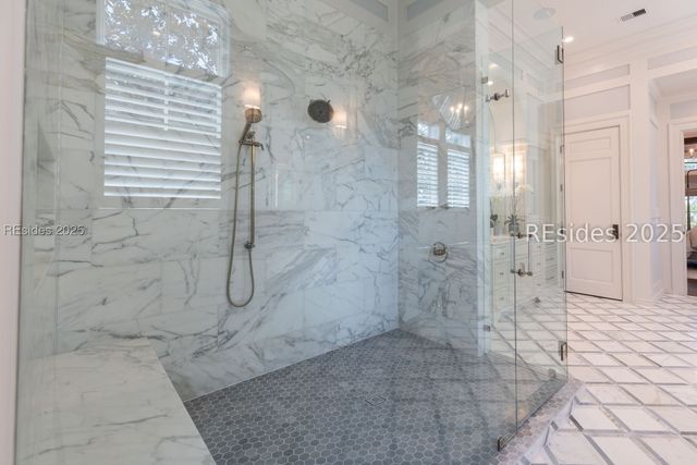 16 Hampton Ln, Bluffton, SC 29910