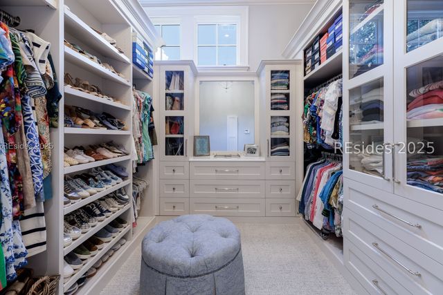 16 Hampton Ln, Bluffton, SC 29910