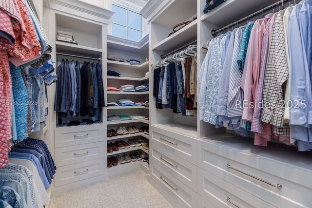 16 Hampton Ln, Bluffton, SC 29910