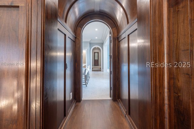 16 Hampton Ln, Bluffton, SC 29910