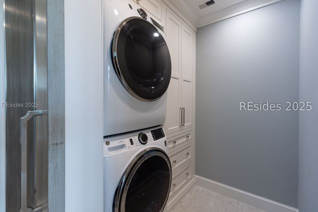 16 Hampton Ln, Bluffton, SC 29910