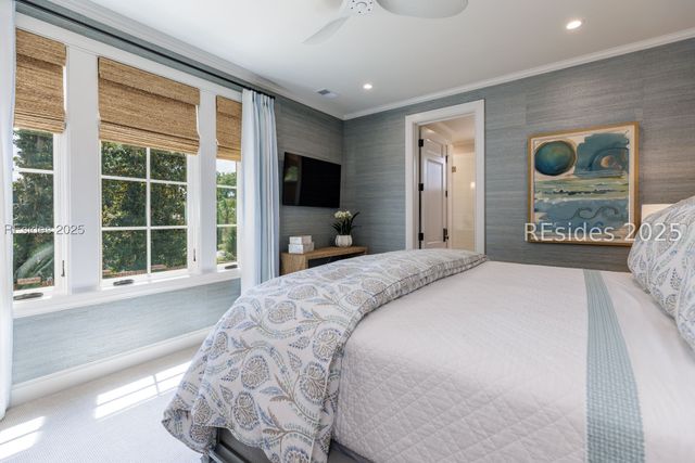 16 Hampton Ln, Bluffton, SC 29910