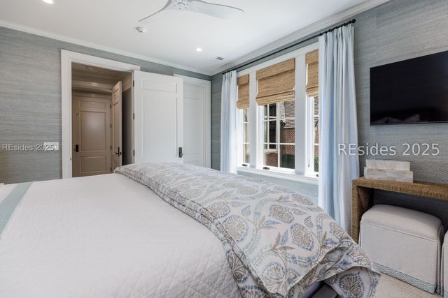 16 Hampton Ln, Bluffton, SC 29910