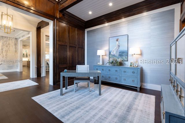 16 Hampton Ln, Bluffton, SC 29910