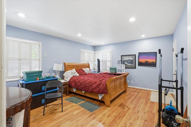 325 Mountain View Place, Grants Pass, OR 97527