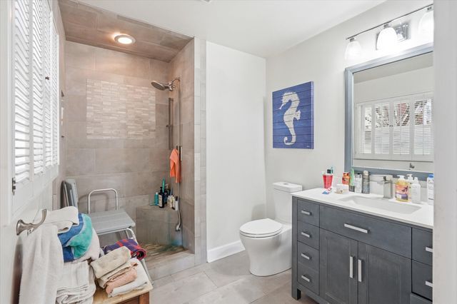 325 Mountain View Place, Grants Pass, OR 97527