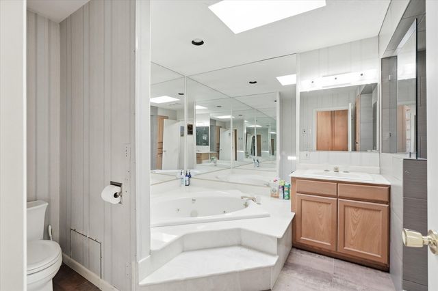 325 Mountain View Place, Grants Pass, OR 97527