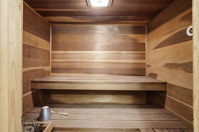 325 Mountain View Place, Grants Pass, OR 97527