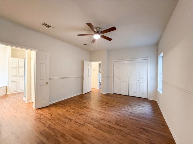6218 Kingswood Drive, Arlington, TX 76001