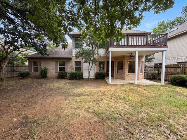 6218 Kingswood Drive, Arlington, TX 76001