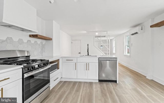 715 E HAVERFORD RD, Bryn Mawr, PA 19010