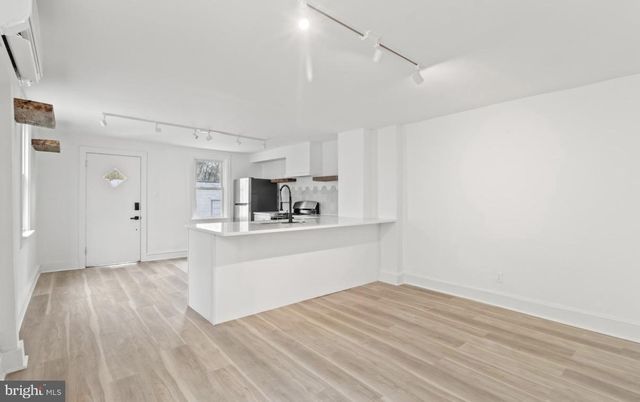 715 E HAVERFORD RD, Bryn Mawr, PA 19010