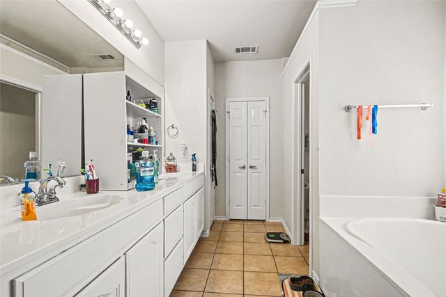 6369 Redeagle Creek Drive, Fort Worth, TX 76179