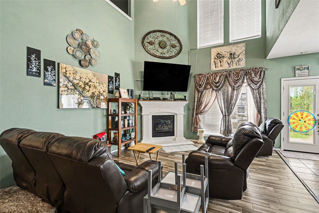 6369 Redeagle Creek Drive, Fort Worth, TX 76179