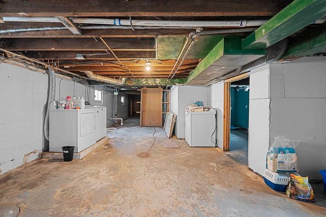 867 SHAWANO AVENUE, Green Bay, WI 54303