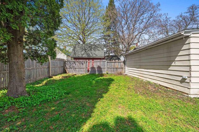 867 SHAWANO AVENUE, Green Bay, WI 54303