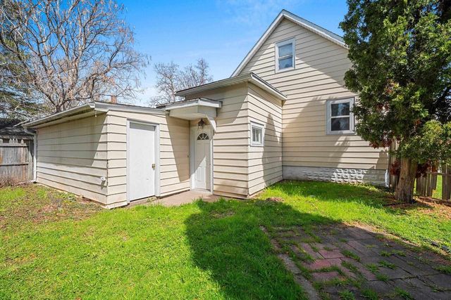 867 SHAWANO AVENUE, Green Bay, WI 54303