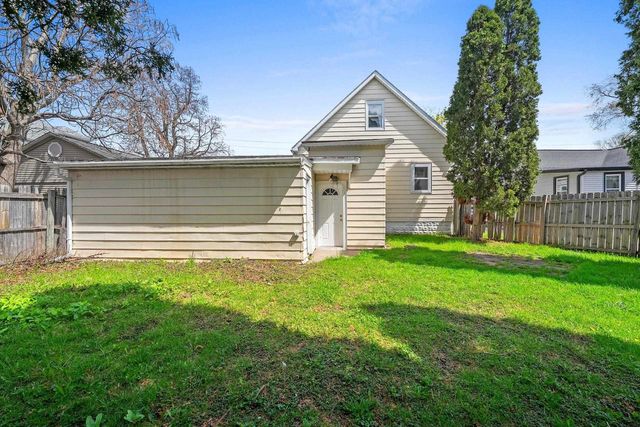 867 SHAWANO AVENUE, Green Bay, WI 54303