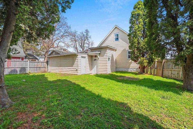 867 SHAWANO AVENUE, Green Bay, WI 54303