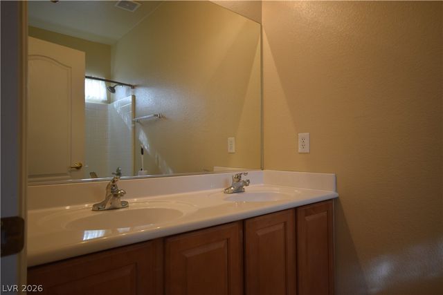 8036 Gallagher Island Street, Las Vegas, NV 89143