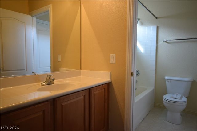 8036 Gallagher Island Street, Las Vegas, NV 89143