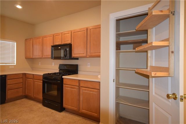 8036 Gallagher Island Street, Las Vegas, NV 89143