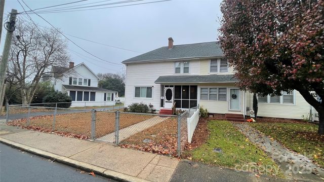 144 Maple Street, Badin, NC 28009