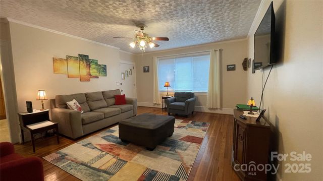 144 Maple Street, Badin, NC 28009