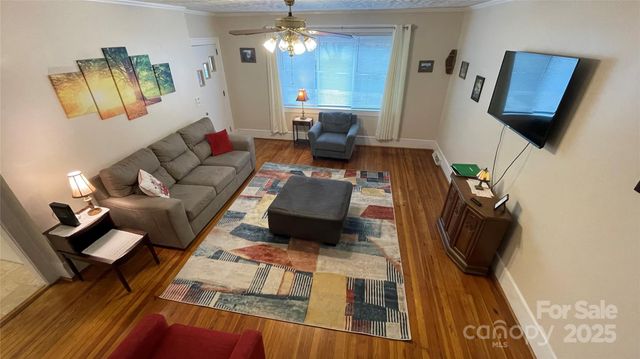 144 Maple Street, Badin, NC 28009