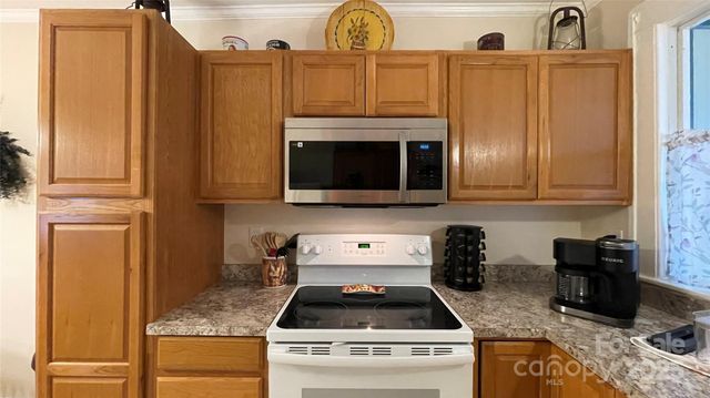 144 Maple Street, Badin, NC 28009