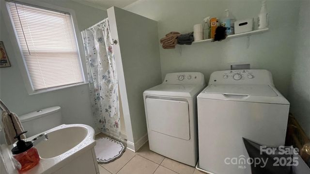 144 Maple Street, Badin, NC 28009