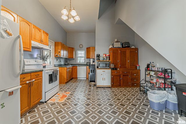 2136 950TH Street, Chestnut, IL 62518