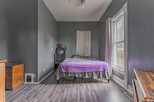 2136 950TH Street, Chestnut, IL 62518